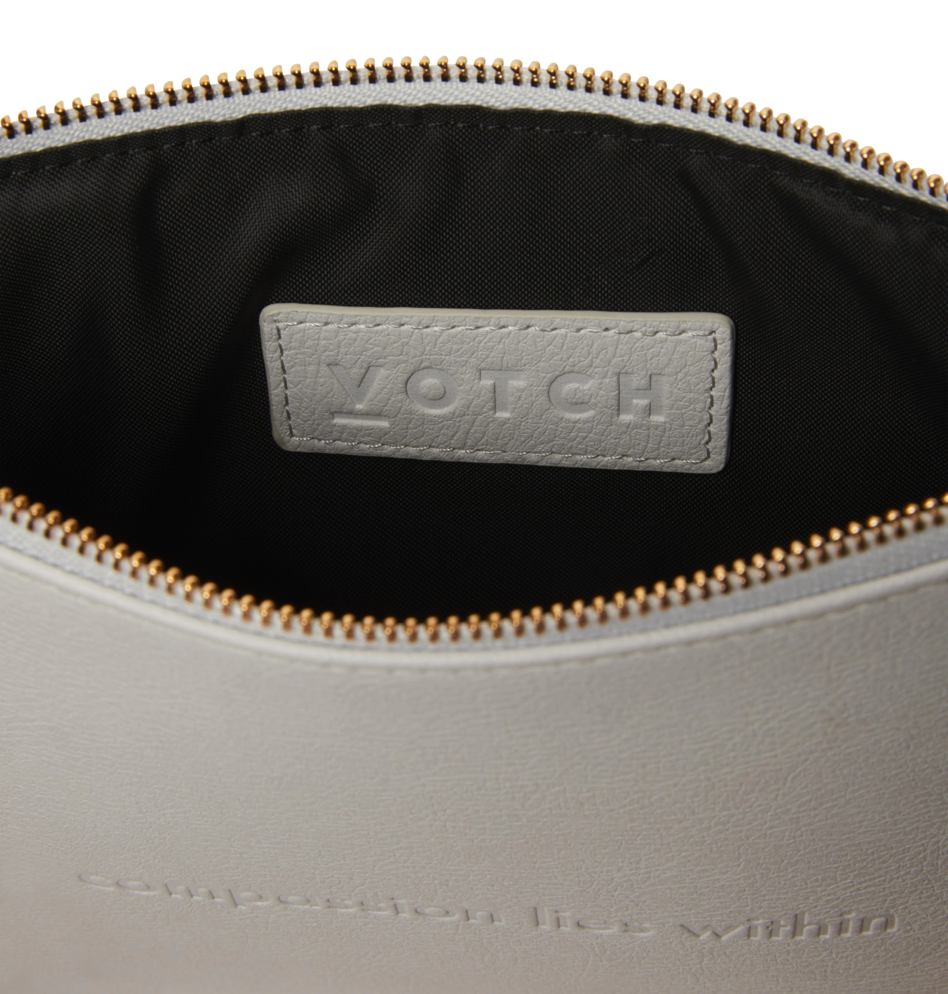 Classic Essentials Apple Leather Vegan Pouch | Light Grey