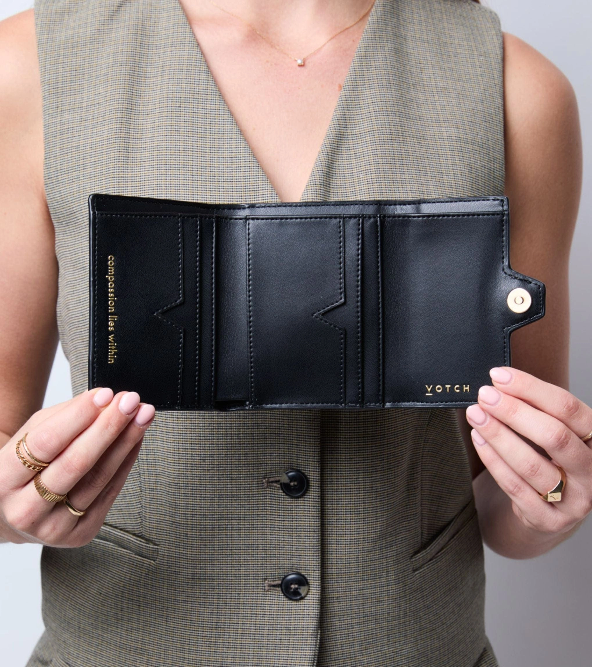 Clemmie Women's Vegan Bio-Based Bamboo Trifold Purse | Black