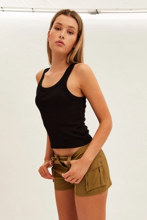 Green Cargo Shorts Low Rise