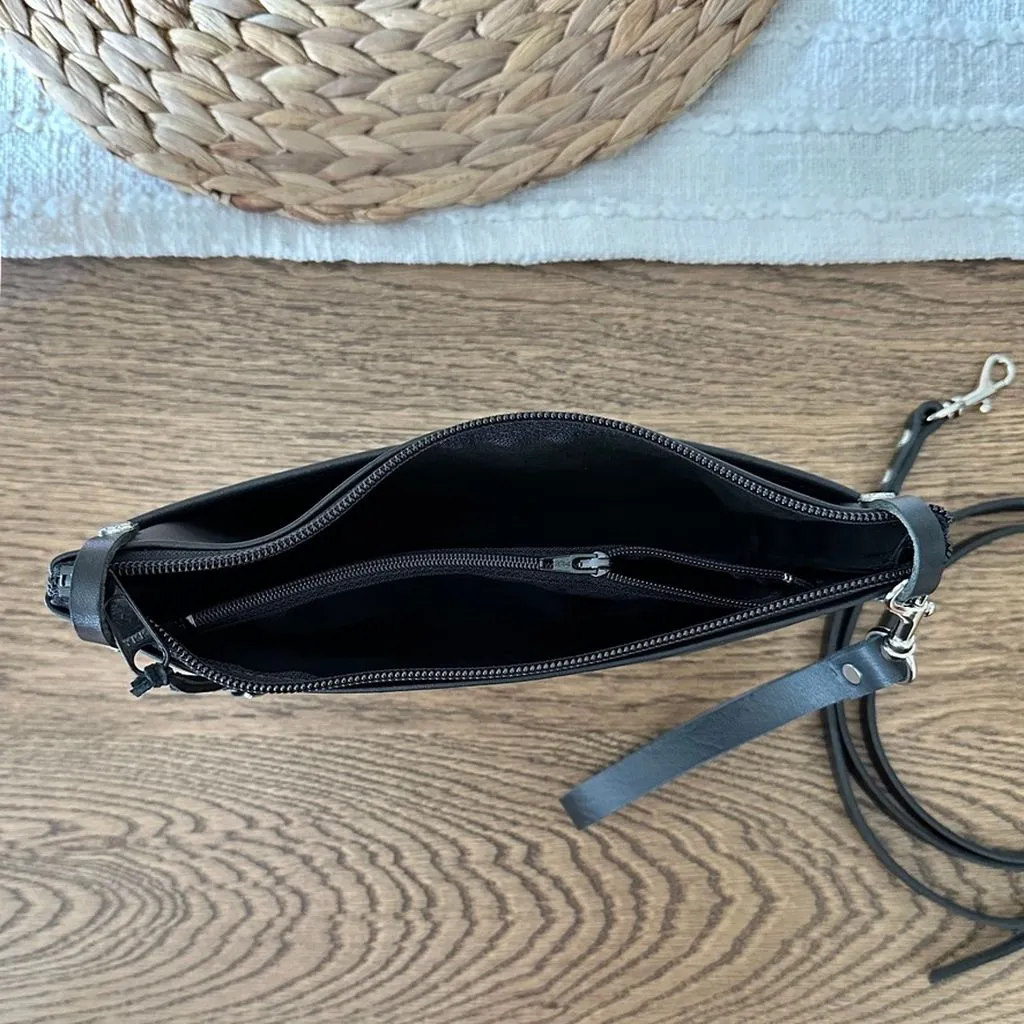 HAPPY EXTRA, Paula Crossbody / Wristlet, Paramount