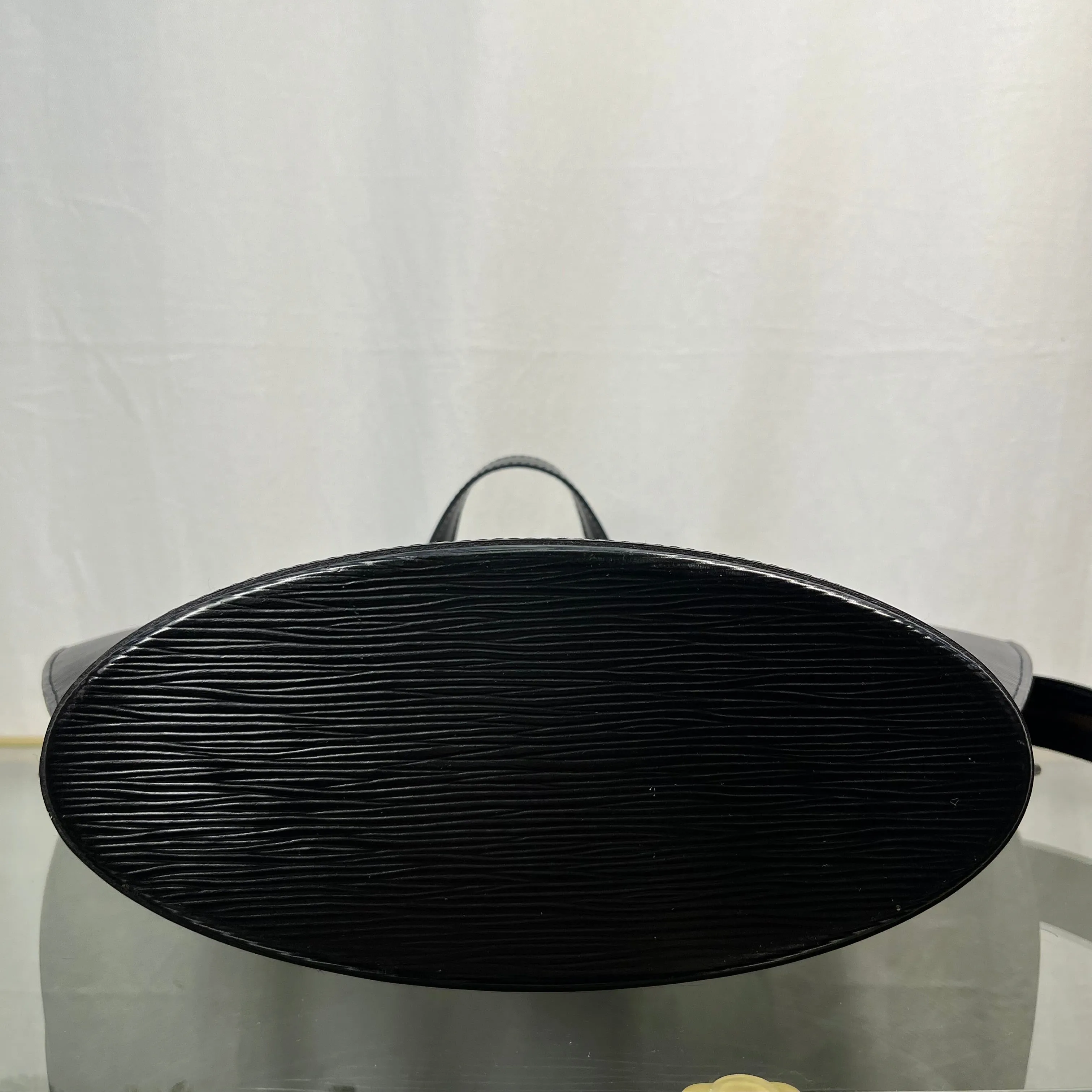 LOUIS VUITTON Saint Jacques PM Epi Black