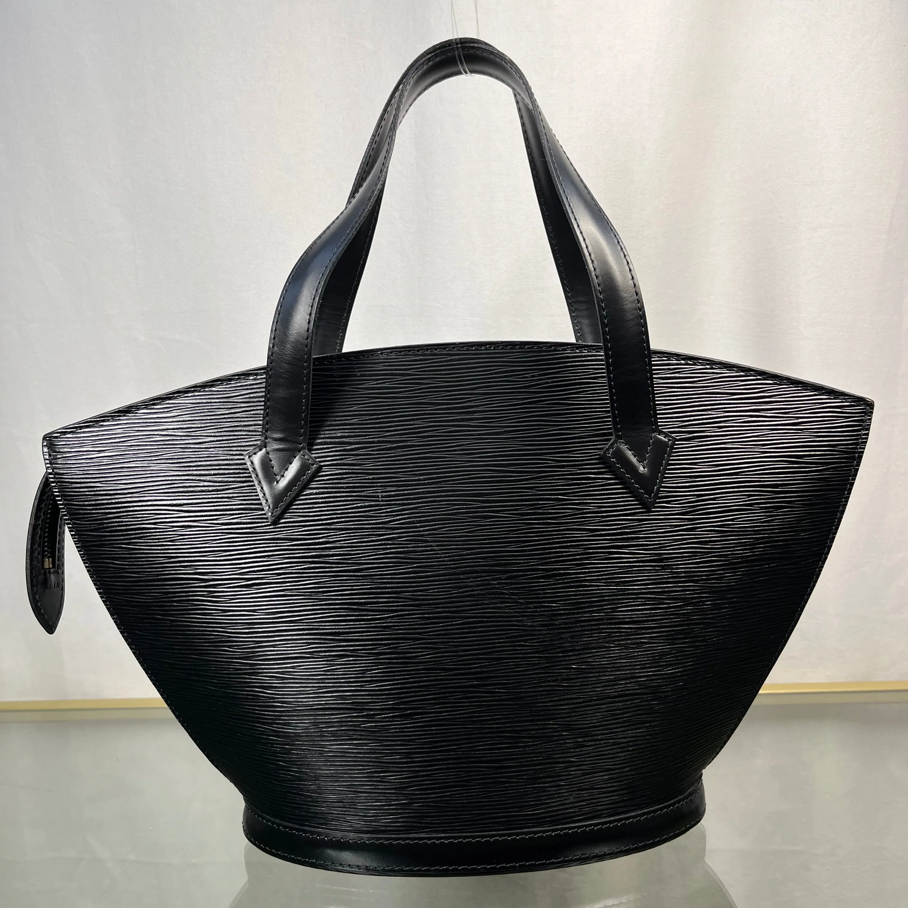 LOUIS VUITTON Saint Jacques PM Epi Black