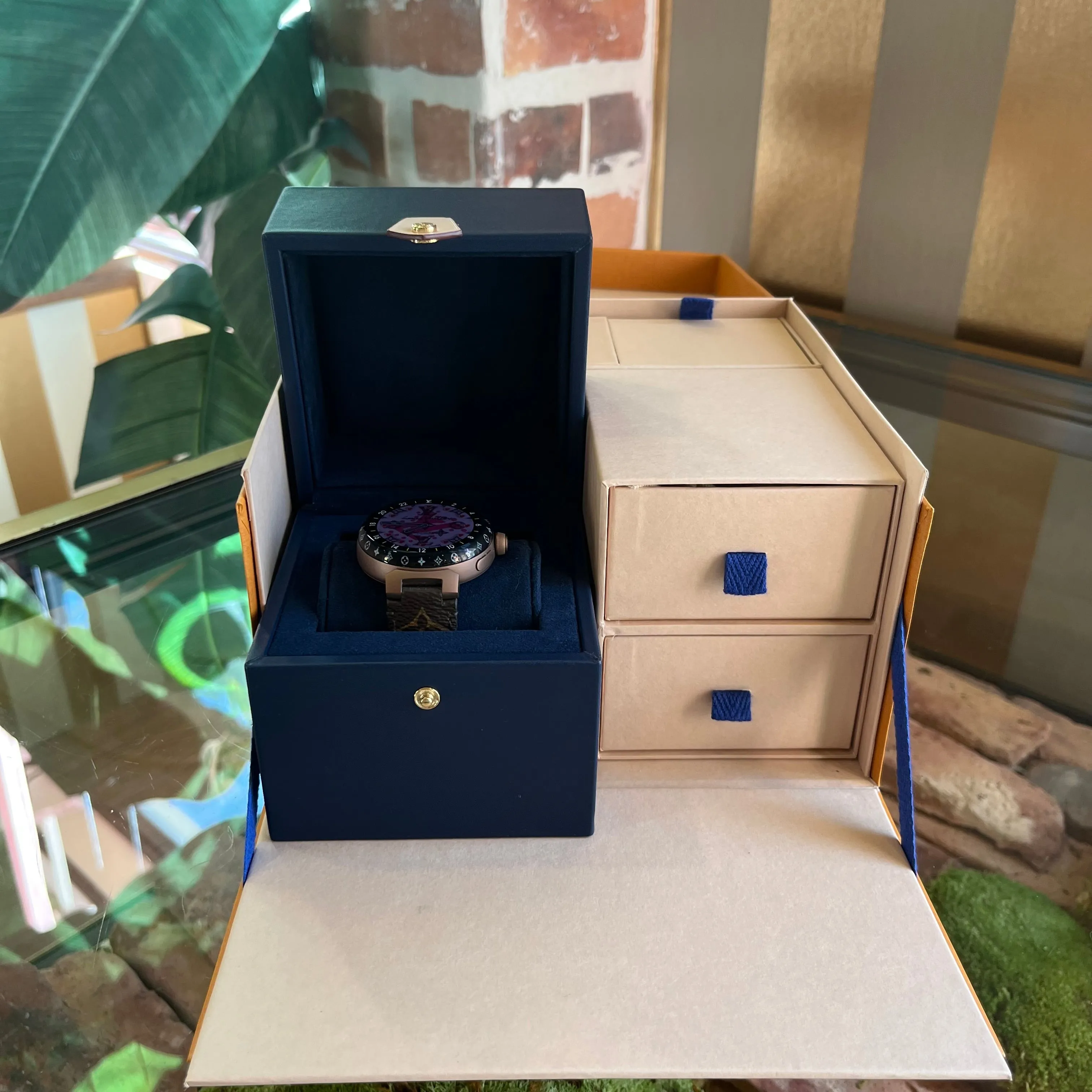 LOUIS VUITTON Tambour Horizon Light Up Connected Watch