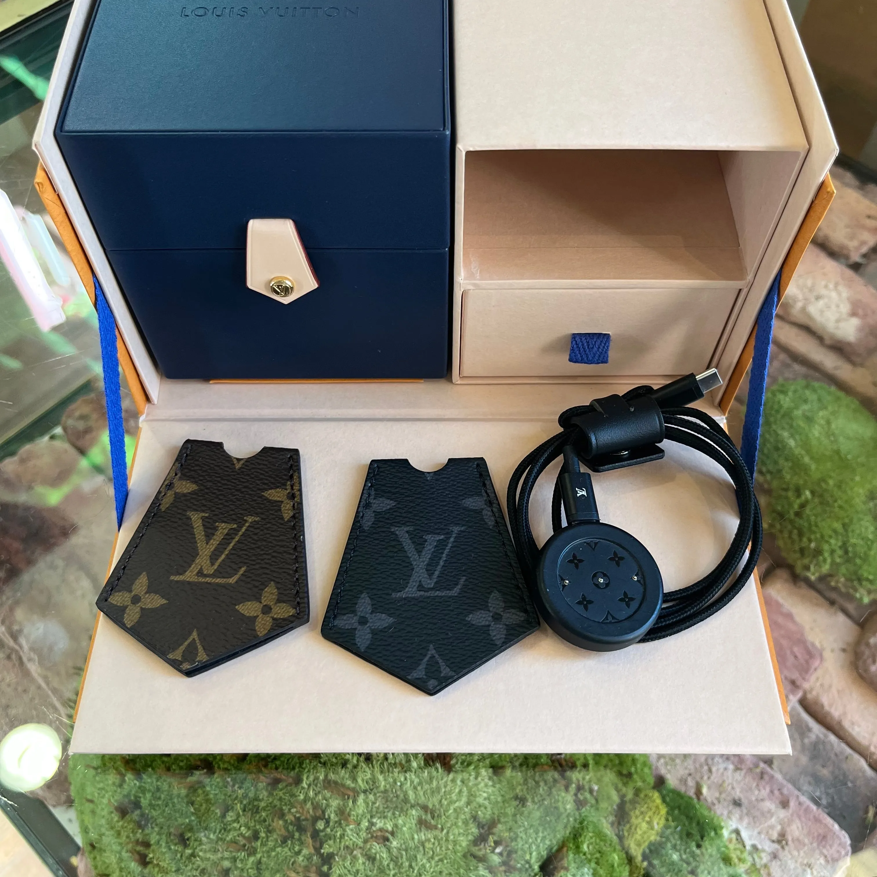 LOUIS VUITTON Tambour Horizon Light Up Connected Watch