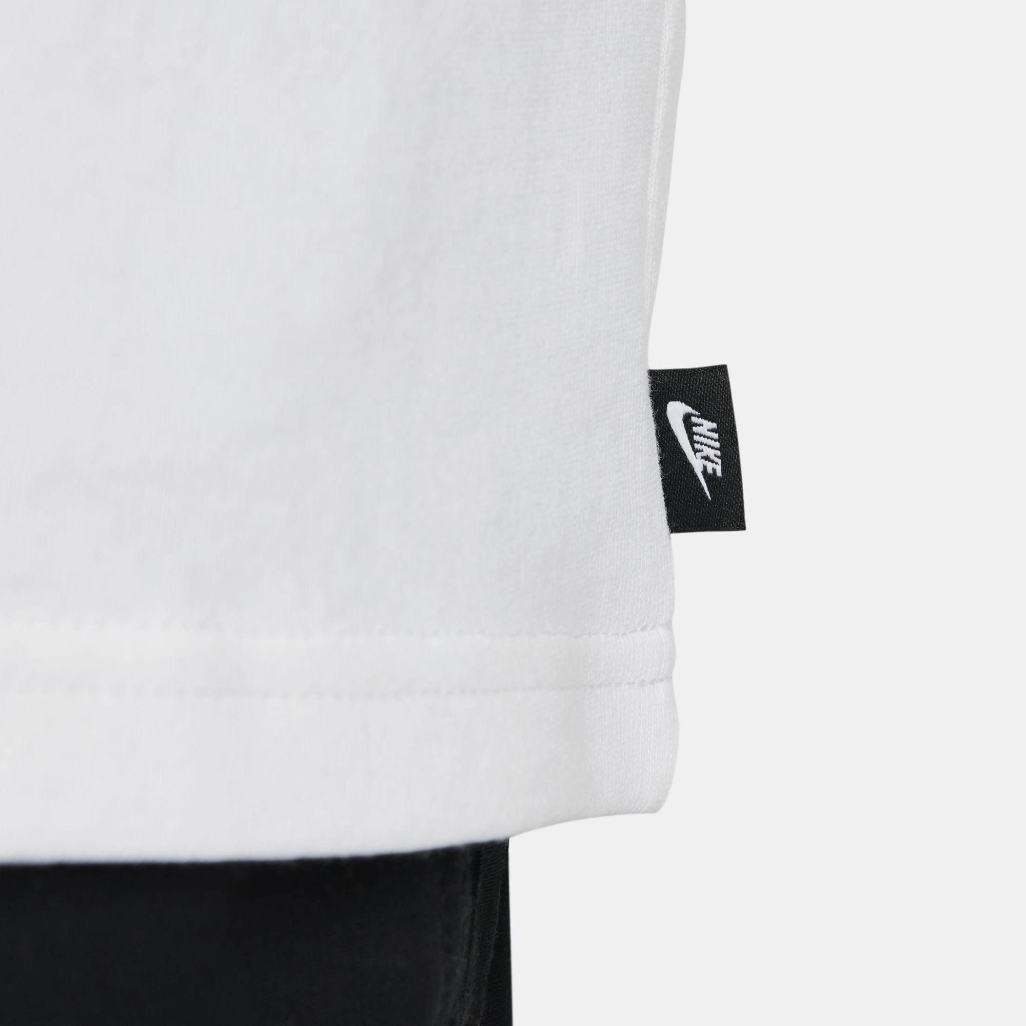 Nike Sportswear Premium Essentials T-Shirt White / White
