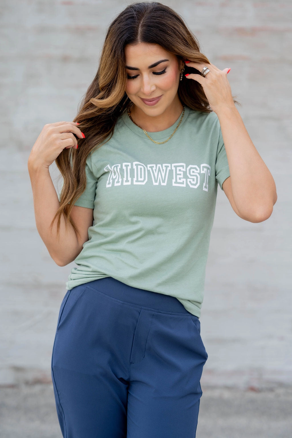Outlined Midwest Graphic Tee