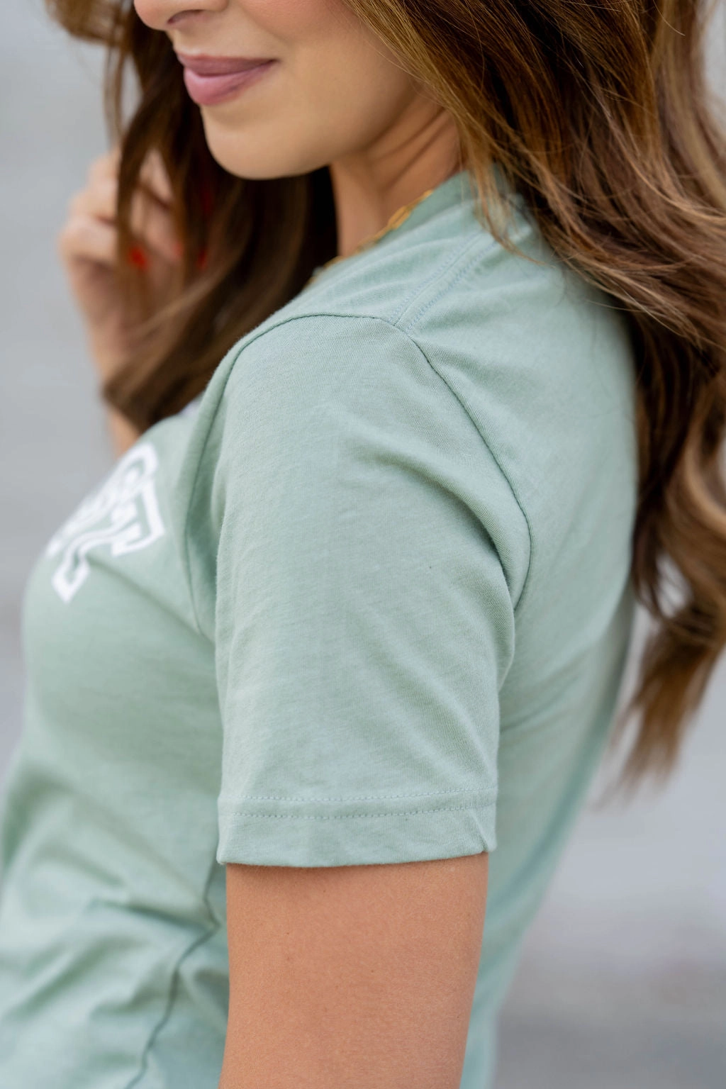 Outlined Midwest Graphic Tee