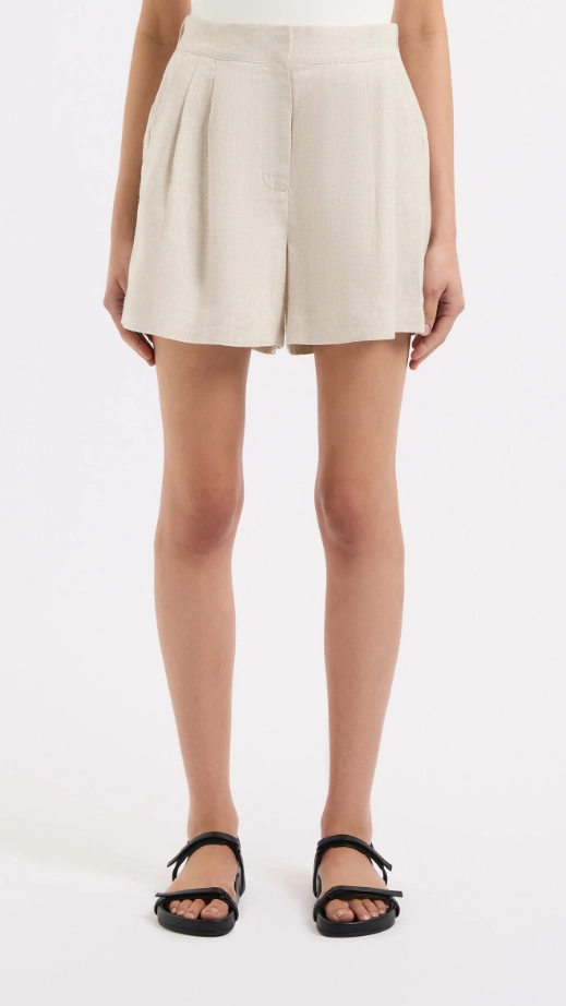 Thilda Tailored Short - Natural