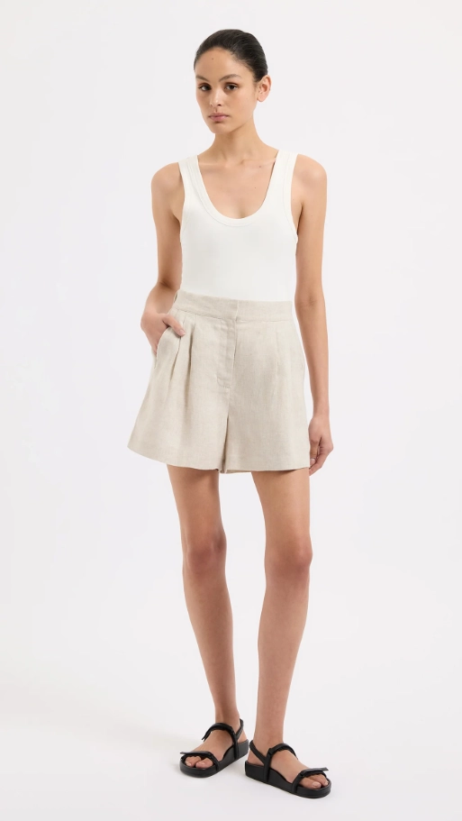 Thilda Tailored Short - Natural
