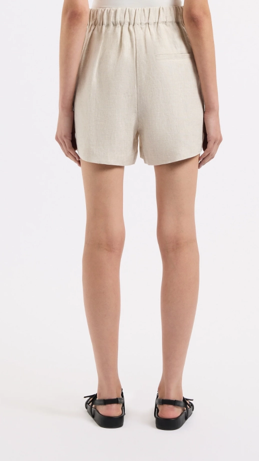 Thilda Tailored Short - Natural