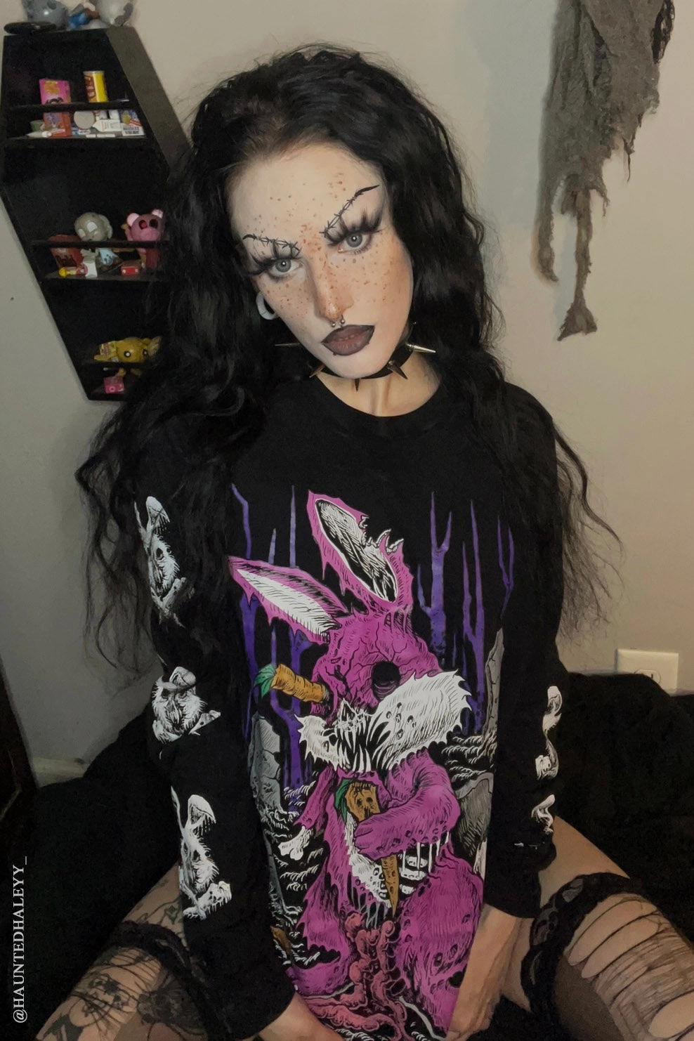 Zombunny T-shirt [CREEPY COLOR VERSION]